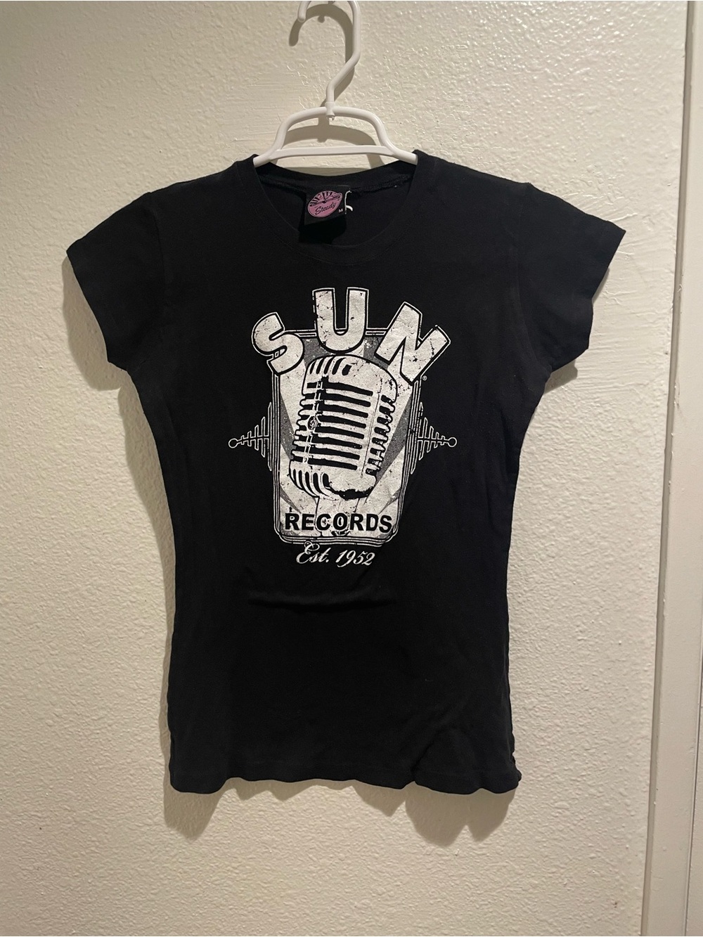 🎵🖤 Steady Clothing Sun Records Vintage Fitted Tee • Medium M 🖤🎵